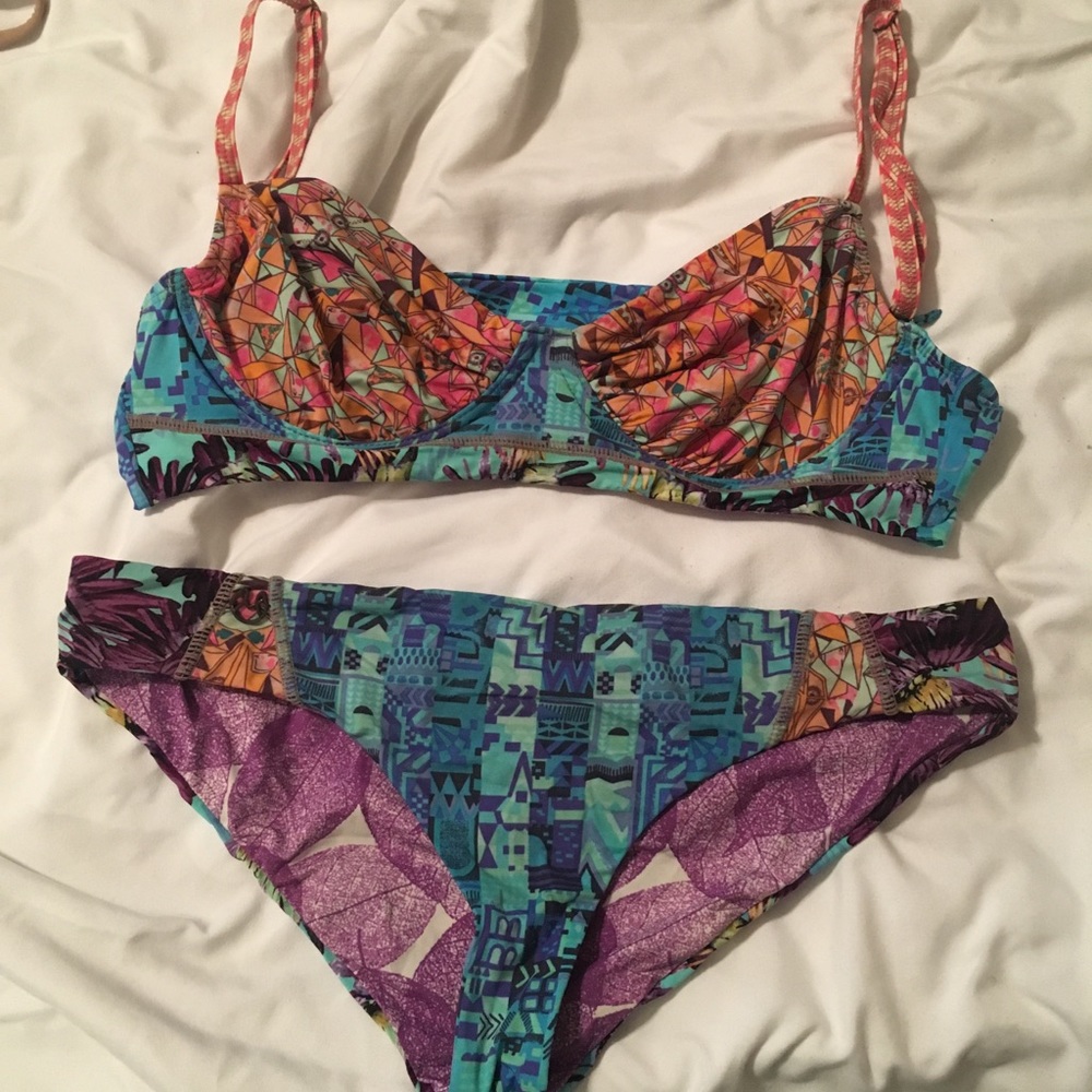 maaji swim suit! both size L